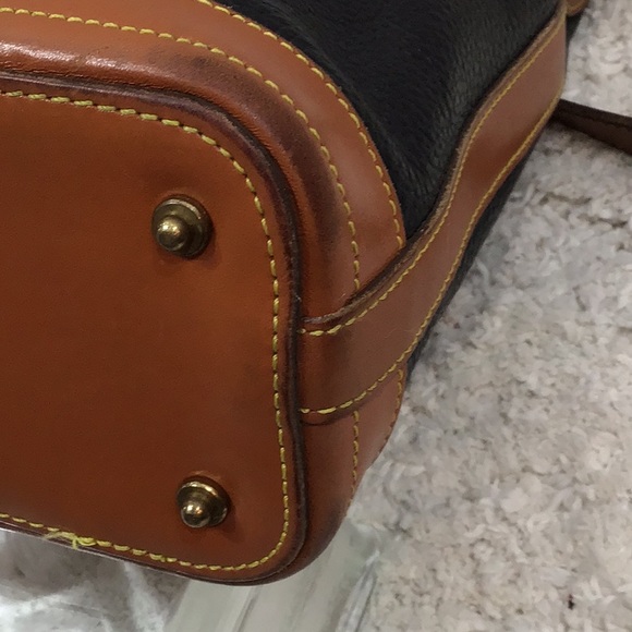 Dooney vintage AWL shoulder bag - Picture 8 of 13